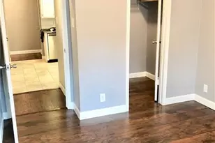 2414 Longview St, Austin, TX 78705 - Photo 18