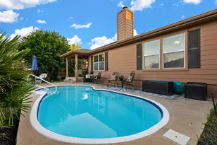1301 4 Cabin Ct, Round Rock, TX 78665 - Photo 26