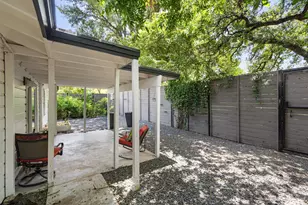 1182 Angelina St, Austin, TX 78702 - Photo 24
