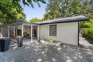 1182 Angelina St, Austin, TX 78702 - Photo 26