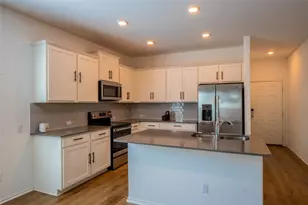 112 Perfect World Loop, Jarrell, TX 76537 - Photo 16