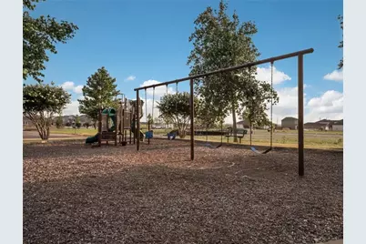 112 Perfect World Loop, Jarrell, TX 76537 - Photo 10