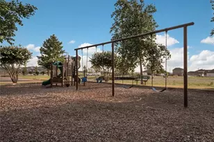 112 Perfect World Loop, Jarrell, TX 76537 - Photo 10