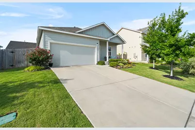 221 Gabriels Bluff Drive, Georgetown, TX 78626 - Photo 4