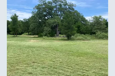 317 Pleasant Grove Loop, Elgin, TX 78621 - Photo 2