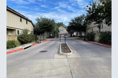 2001 Faro Drive #9, Austin, TX 78741 - Photo 4