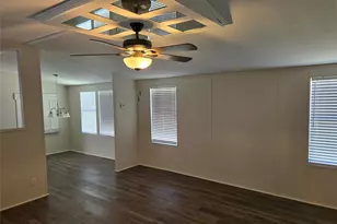 2807 Lone Tree Rd, Victoria, TX 77901 - Photo 8