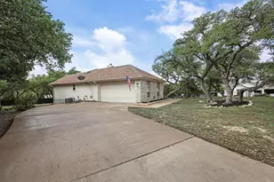 21105 Newport Cove, Lago Vista, TX 78645 - Photo 34