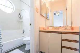 912 W 22nd St, Austin, TX 78705 - Photo 12