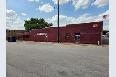 101 N Main Street, Taylor, TX 76574 - Photo 2