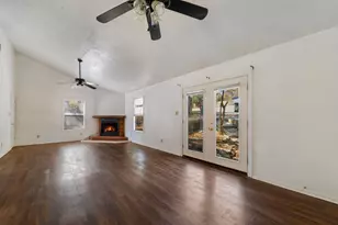 903/905 Hillyer St, San Marcos, TX 78666 - Photo 14