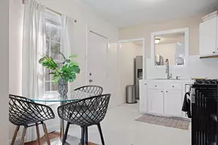1167 Ridgeway Dr, Austin, TX 78702 - Photo 8