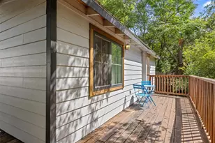 1167 Ridgeway Dr, Austin, TX 78702 - Photo 16