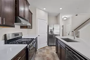 125 Palestine Cove, Hutto, TX 78634 - Photo 10