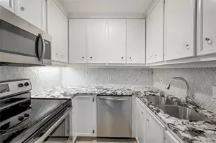 2404 McCall Rd, Austin, TX 78703 - Photo 10