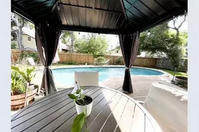 13242 Kerrville Folkway, Austin, TX 78729 - Photo 4