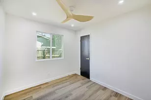 1306 Green Downs Dr, Round Rock, TX 78664 - Photo 16