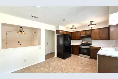 10105 Oak Hollow Drive, Austin, TX 78758 - Photo 8