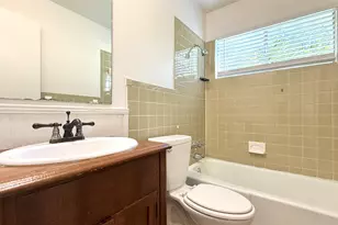 10105 Oak Hollow Dr, Austin, TX 78758 - Photo 16