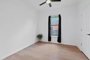 738 Chihuahua St, Lockhart, TX 78644 - Photo 14