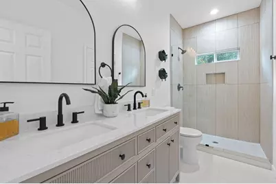 738 Chihuahua Street, Lockhart, TX 78644 - Photo 10