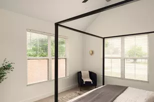 402 E Ash Dr, Johnson City, TX 78636 - Photo 4