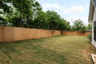 402 E Ash Dr, Johnson City, TX 78636 - Photo 30