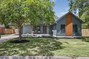 705 Campbell St, Lockhart, TX 78644 - Photo 1