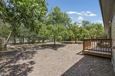 705 Campbell Street, Lockhart, TX 78644 - Photo 20