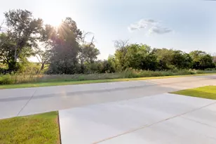 2412 Jack Nora Wy, Round Rock, TX 78665 - Photo 38
