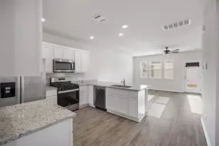2412 Jack Nora Wy, Round Rock, TX 78665 - Photo 14