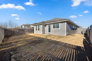 105 Tranchet Dr, Georgetown, TX 78626 - Photo 24