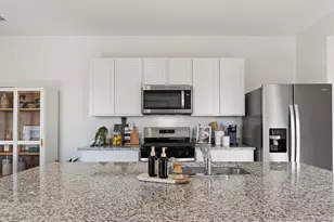 174 Ebbsfleet Dr, Uhland, TX 78640 - Photo 6