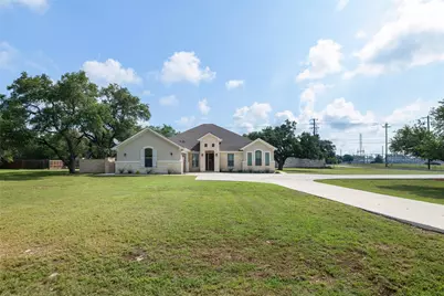 200 Wood Cove, Georgetown, TX 78633 - Photo 2