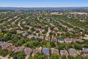12909 Majestic Oaks Dr, Austin, TX 78732 - Photo 36