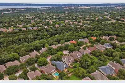 12909 Majestic Oaks Drive, Austin, TX 78732 - Photo 34