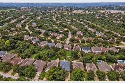 12909 Majestic Oaks Drive, Austin, TX 78732 - Photo 36