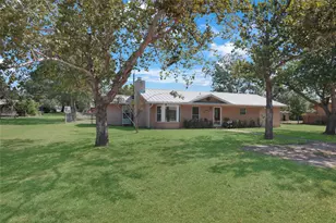 661 W South St, Bertram, TX 78605 - Photo 4