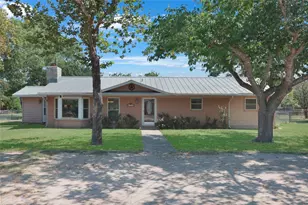 661 W South St, Bertram, TX 78605 - Photo 2