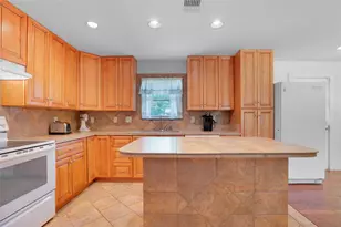 661 W South St, Bertram, TX 78605 - Photo 20