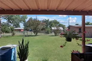 661 W South St, Bertram, TX 78605 - Photo 32