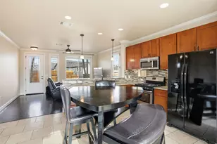 1185 Springdale Rd, Austin, TX 78721 - Photo 8