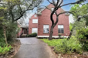 10526 Grand Oak Cir, Austin, TX 78750 - Photo 2