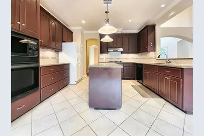 10526 Grand Oak Circle, Austin, TX 78750 - Photo 10