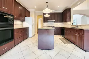 10526 Grand Oak Cir, Austin, TX 78750 - Photo 10