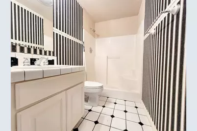 10526 Grand Oak Circle, Austin, TX 78750 - Photo 20