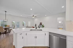 17701 Village Dr, Dripping Springs, TX 78620 - Photo 10