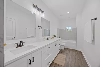 17701 Village Drive, Dripping Springs, TX 78620 - Photo 20