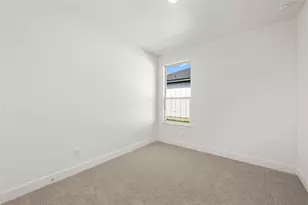 552 Gus Loop, Georgetown, TX 78626 - Photo 16