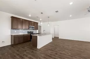 552 Gus Loop, Georgetown, TX 78626 - Photo 6